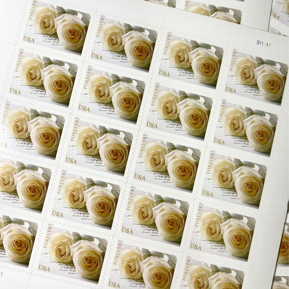 100 Wedding Roses Forever Stamps | Unused Authentic USPS Postage Stamps - Picture 1 of 3